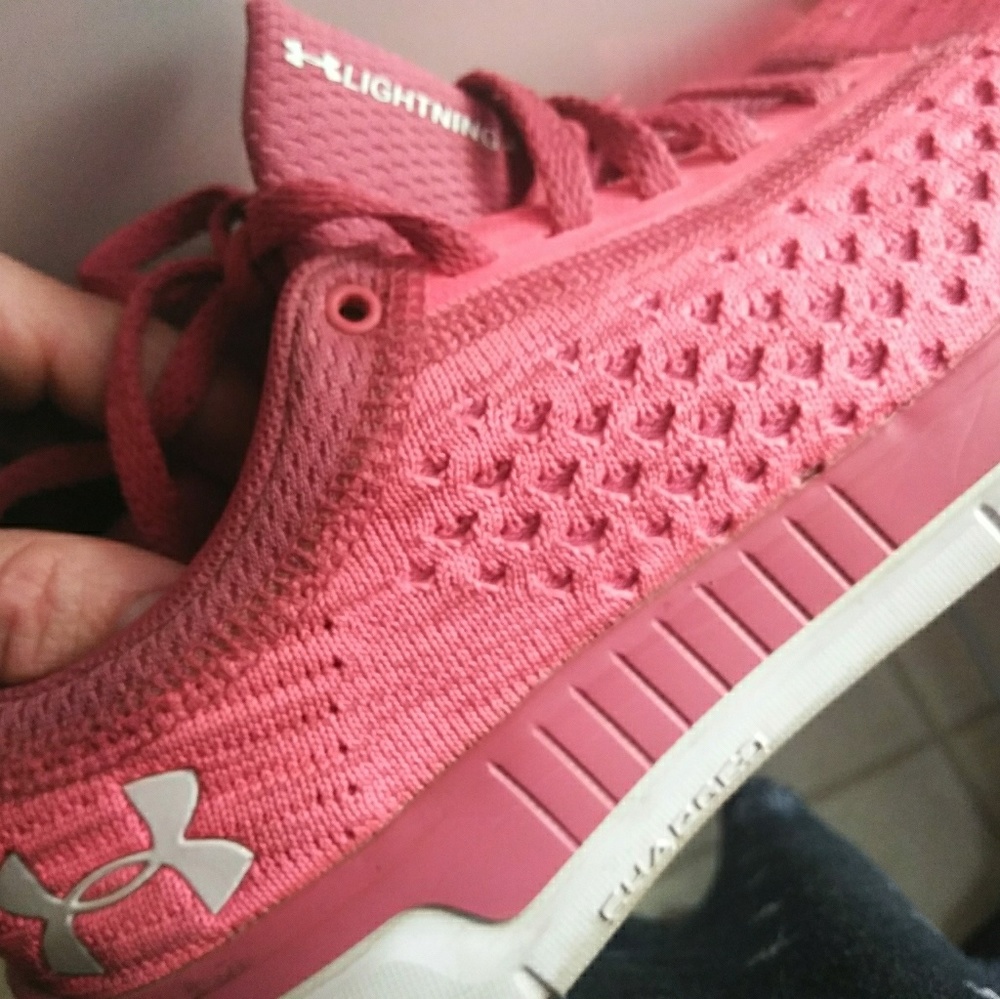 UNDER ARMOUR lightweight running shoes
